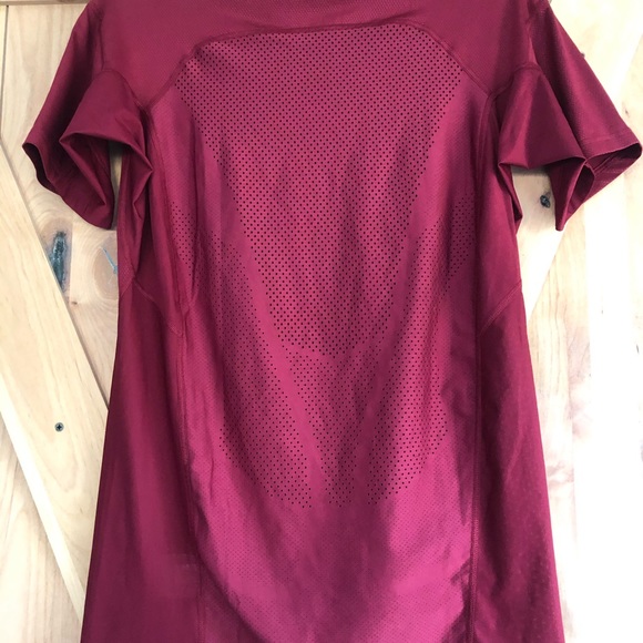 Men’s Nike Dri-Fit Compression Shirt - Picture 5 of 5